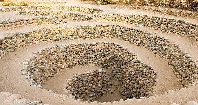 Khám Phá Những Hố Xoắn Ốc Kỳ Vĩ Trên Sa Mạc Nazca, Peru