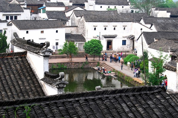 Ngôi làng Bát Quái Chu Cát và "Bát Trận đồ" của Khổng Minh Ngôi làng Bát Quái Chu Cát và "Bát Trận đồ" của Khổng Minh