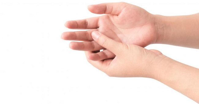 Những Điều Cần Biết Về Chấn Thương Ngón Tay Gãy Bút Chì