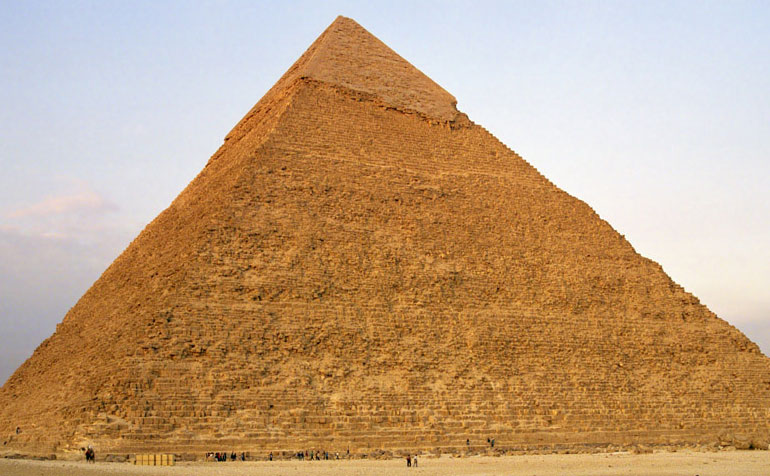 pyramid1 Kim Tự Tháp và Kiến Thức Về Toán Học