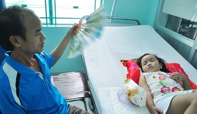 Bệnh nhân sốt xuất huyết điều trị tại Bệnh viện Nhiệt đới Khánh Hòa.